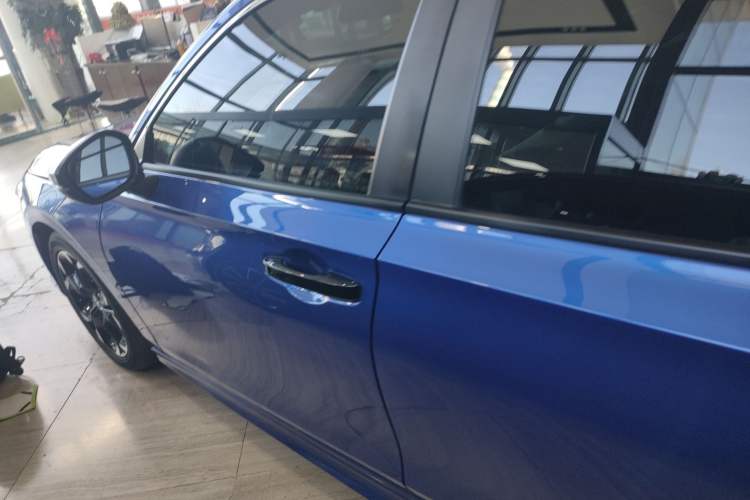 Used Honda Civic 2023 2.0L eHEV Sharp Edition