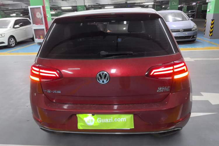 Used Volkswagen Golf 2018 230TSI Automatic Comfort Model
