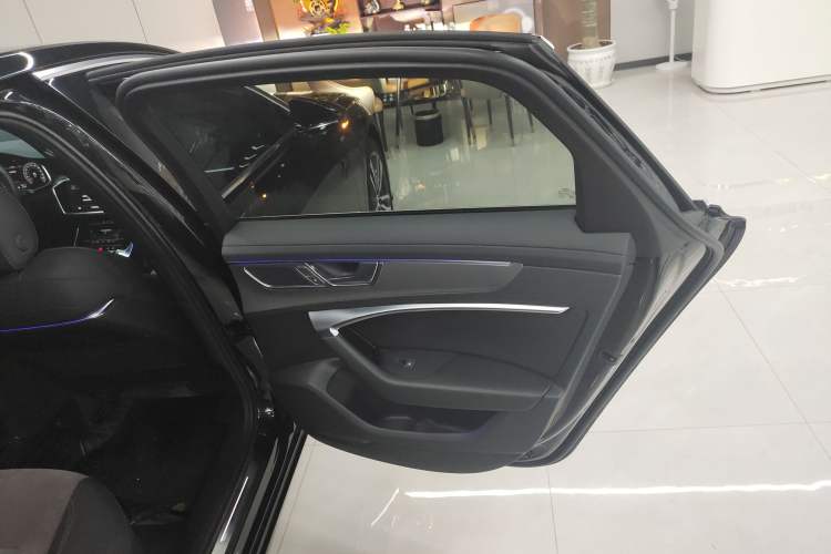 Used Audi A6L 2023 Revised 40 TFSI Luxury Dynamic Edition
