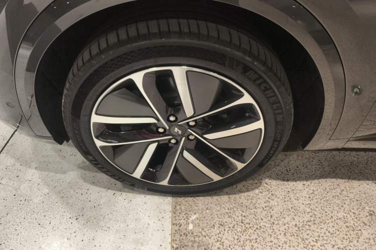 Used Li Auto L8 2024 Ultra Model