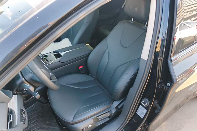 Used Hongqi E-QM5 2024 500km Range Edition