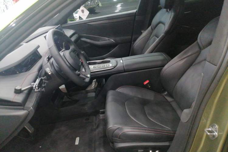 Used  SU7 2024 Four-Wheel Drive Ultra-Long Range Advanced Intelligent Driving Max Edition
