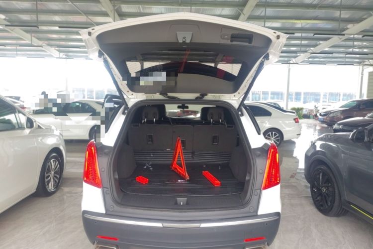 Used Cadillac XT5 2018 25T Tech Model
