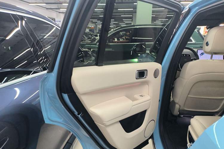 Used Li Auto L8 2024 Max
