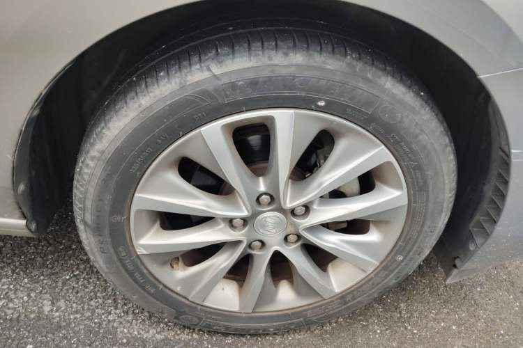 Used Buick GL6 2019 18T 6-Seater Connected Luxury Version China VI Standard
