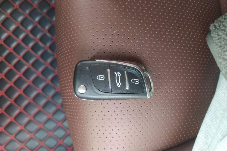 Used Peugeot 308 2014 Enjoy Edition Classic 1.6L Automatic Premium Model
