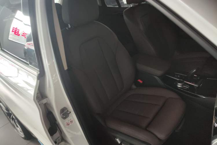 Used BMW iX3 2021 Updated Leading Edition
