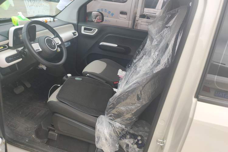 Used Wuling Hongguang MINIEV 2024 3rd Generation 215km Youth Edition
