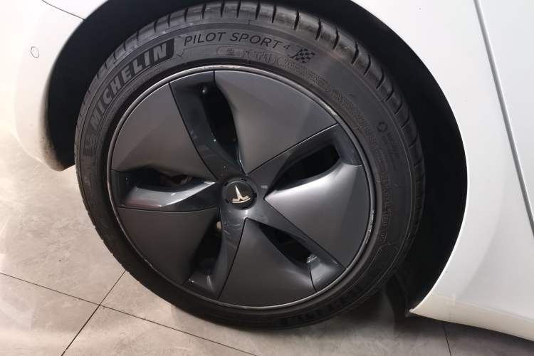 Used Tesla Model 3 2020 Standard Range Rear-Wheel Drive Upgraded Version
