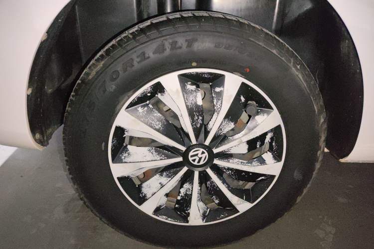 Used Volkswagen Jetta 2015 Value Edition 1.6L Manual Fashionable Style
