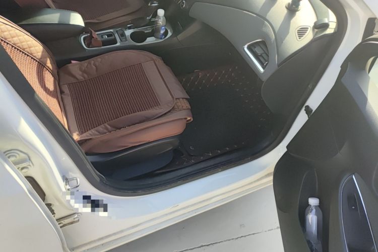 Used Chevrolet Cruze 2017 1.5L Automatic Pioneer Sunroof Edition
