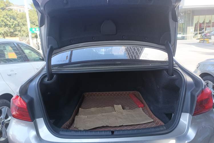 Used BMW 5 Series 2018 528Li Launch Special Edition
