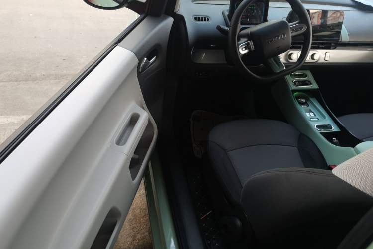 Used  Lumin 2023 301km Honey Dew Edition
