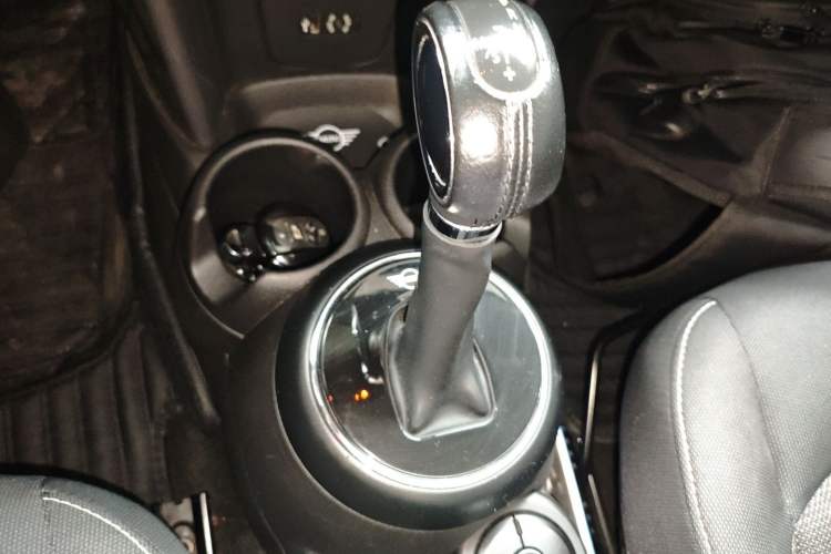 Used  MINI 2014 1.2T ONE+
