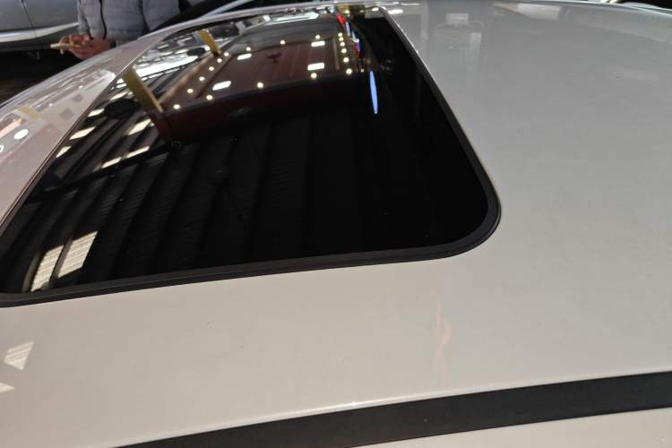 Used Kia K5 2017 2.0L Automatic 15th Anniversary Special Edition LUX
