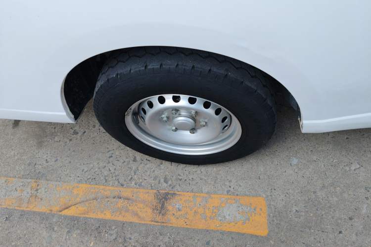 TDK.VehicleDetails.img