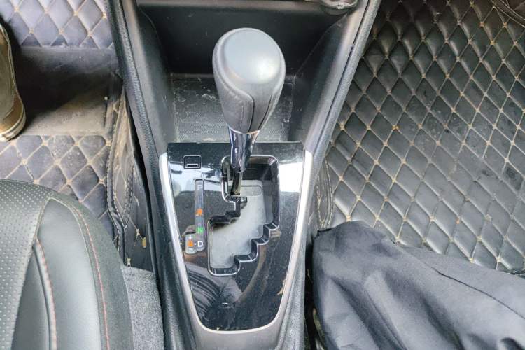 Used Toyota YARiS L 2021 X-Trail 1.5L CVT Luxury Edition