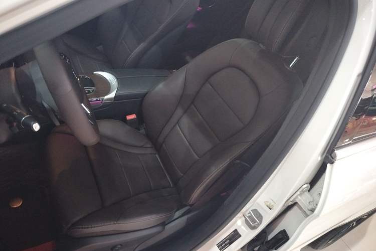 Used Mercedes-Benz GLC 2020 Facelift GLC 300 L 4MATIC Dynamic Edition