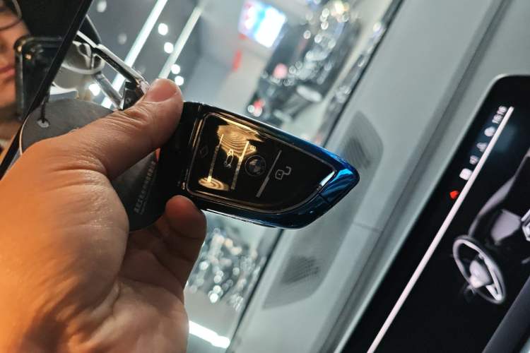 Used BMW X5 2022 Restyled xDrive 30Li Luxury Version M Sport Package
