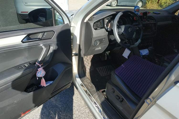 Used Volkswagen Tiguan L 2018 330TSI Automatic Two-Wheel Drive Luxury Edition