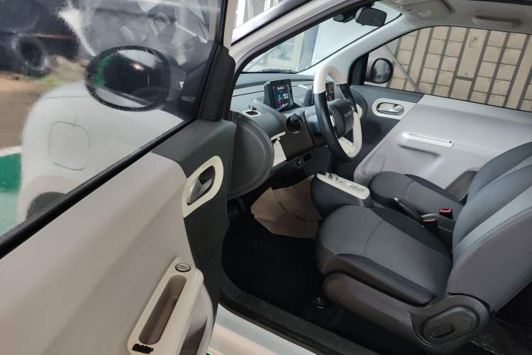 Used  Lumin 2022 301km Honey-Sweet Version
