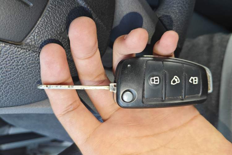 Used  M3 2019 PLUS IKEA Edition 1.8L Luxury 9-Seater
