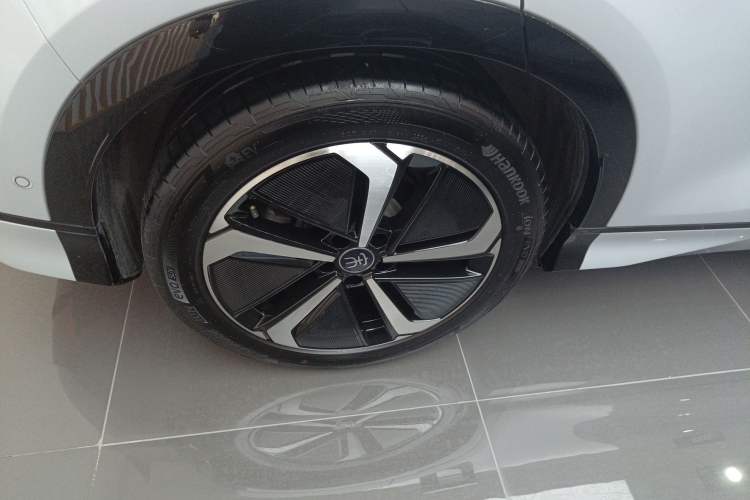 Used BYD Song L EV 2024 662 km Excellence Version
