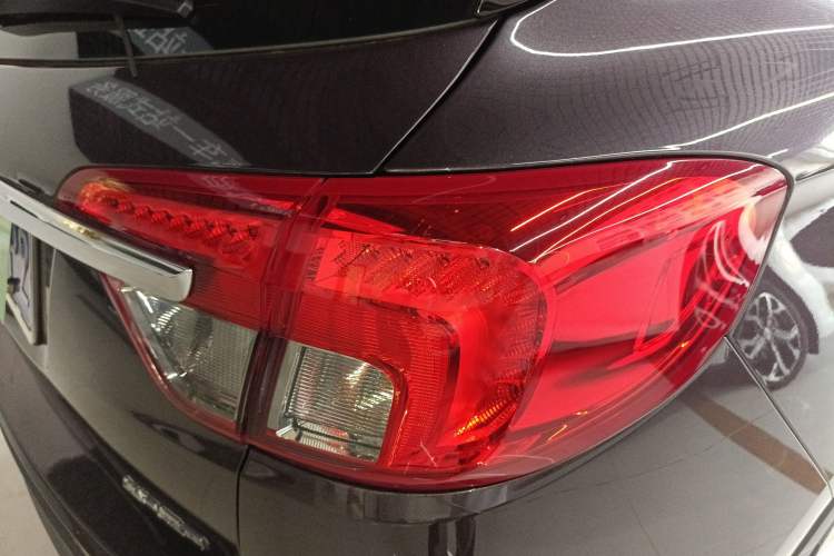 Used Buick Envision 2016 20T Two-Wheel-Drive Elite Model
