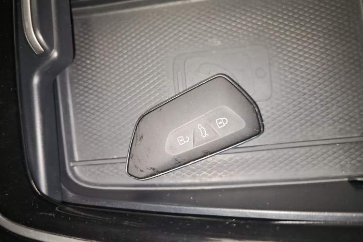 Used Volkswagen ID.6 CROZZ 2022 Long-Range PRO Edition
