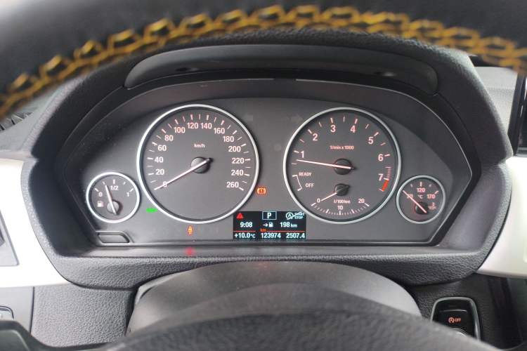 Used BMW 3 Series GT 2016 320i Fashion Model
