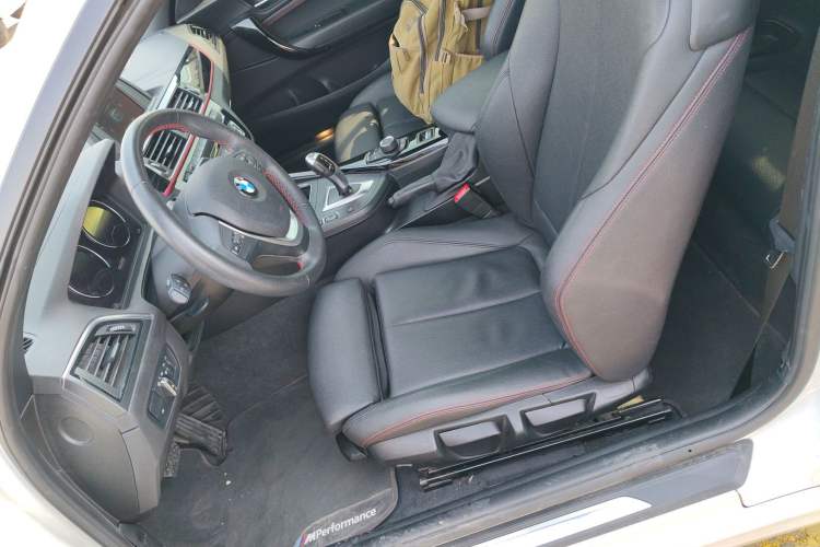 Used BMW 2 Series 2018 220i Convertible Coupe Sports Design Package
