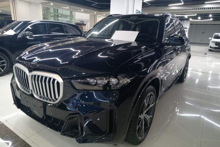 Used BMW X5 2023 xDrive 30Li Luxury M Sport Night Edition Package