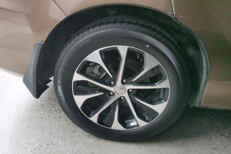 Used Honda Avancier 2017 240TURBO Two-Wheel Drive Premium Edition