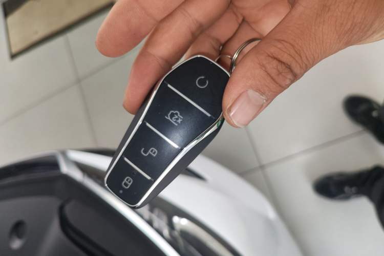 Used BYD Qin PLUS 2025 DM-i Smart Drive 55KM Leading Model