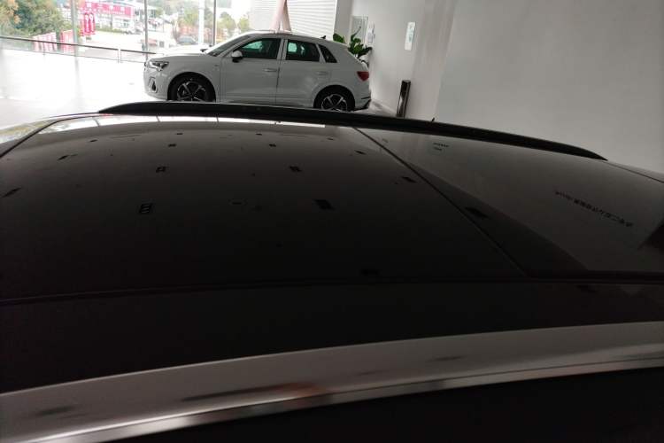 Used Audi Q5L 2022 40T Fashionable and Dynamic Model
