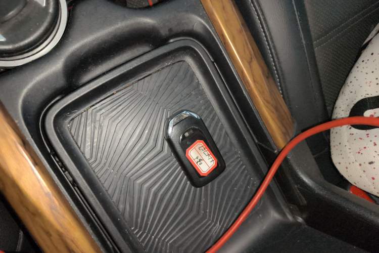 Used Honda CR-V 2017 240TURBO CVT Front-Wheel Drive Fashion Edition