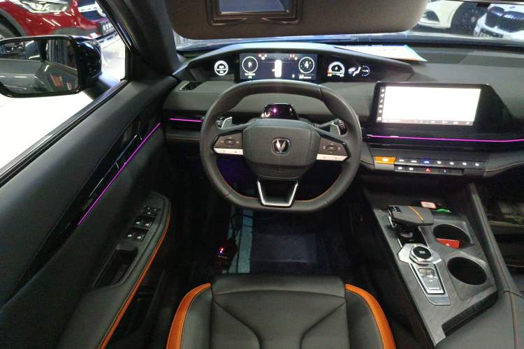 Used Changan UNI-V 2023 1.5T Prestige Model
