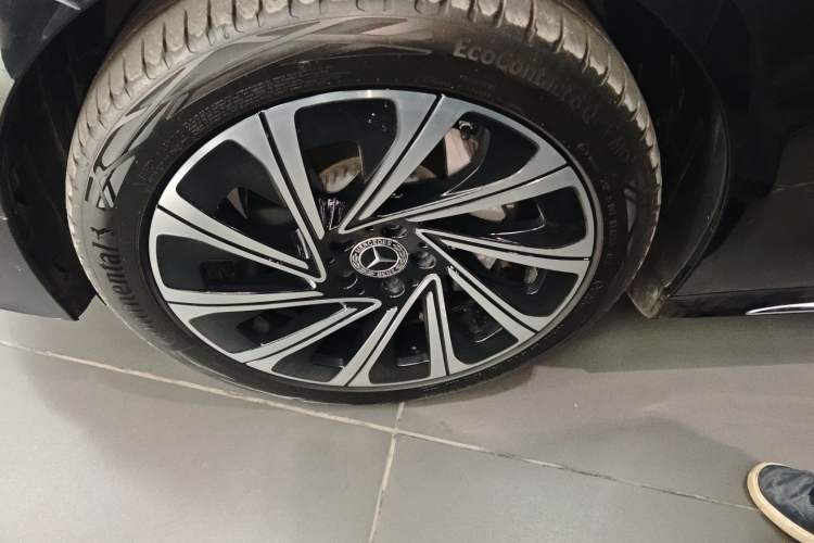 Used Mercedes-Benz E-Class 2024 Facelift E 300 L Luxury Edition
