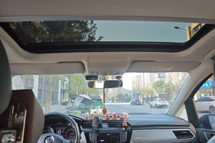 Used Volkswagen Touran 2018 Volkswagen Touran L 280TSI DSG Comfort Edition 7 Seats China V Emission Standard
