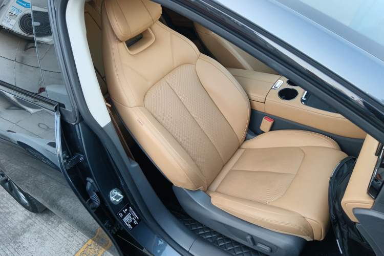 Used Leapmotor C01 2024 Range-Extended 216 Luxury Edition
