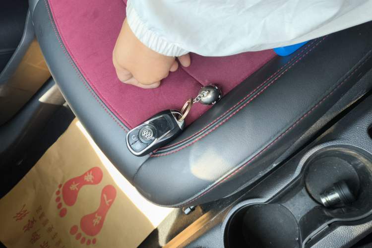 Used Buick Encore 2017 18T Automatic Two-Wheel Drive Urban Elite Model
