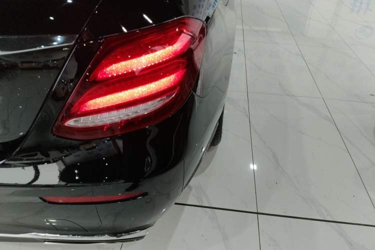 Used Mercedes-Benz E-Class 2016 E 300 L Luxury Model
