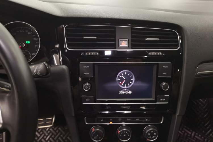 Used Volkswagen Golf 2018 280TSI Automatic R-Line Model
