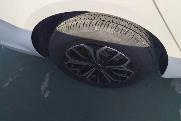 Used Roewe i6 MAX New Energy 2023 EV 420 Skyroof Special Edition
