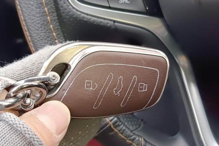 Used Roewe i5 2021 1.5L CVT Platinum Edition
