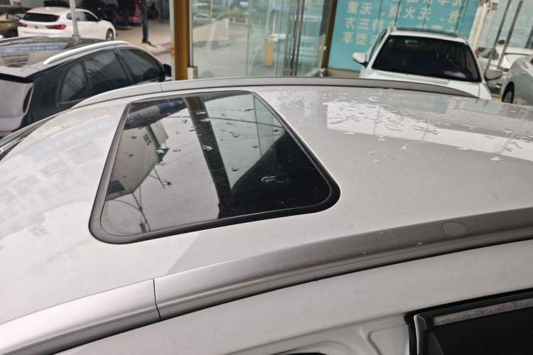 Used Geely Auto Vision X3 2017 1.5L Automatic Prestige Model
