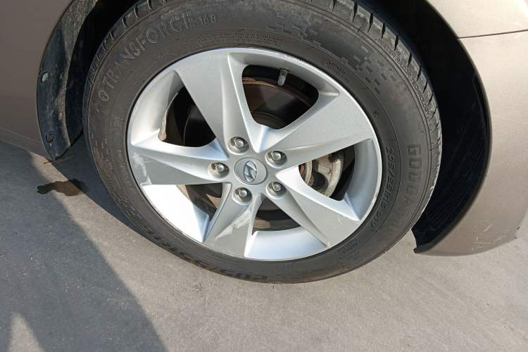 Used Hyundai Elantra (5th Generation / Langdong) 2015 1.6L Manual Fashion Edition
