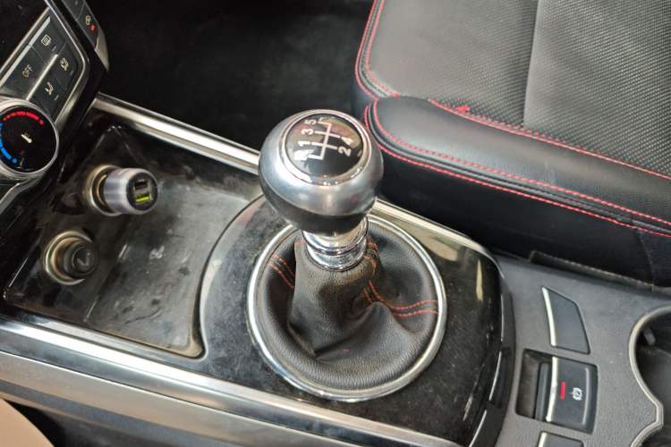 Used Zotye Domy X5 2016 1.5T Manual Luxury 7-Seater China V Emission Standard
