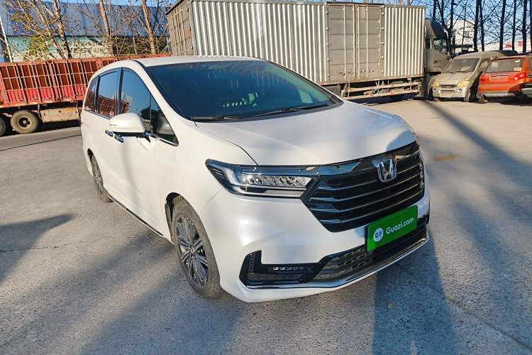 Used Honda Odyssey 2024 2.0L eHEV Sharp & Enjoy Edition
