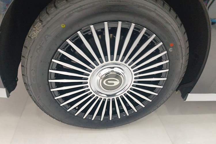 Used GAC Trumpchi M8 2023 Zongshi Series Dual-Motor YuZun Edition